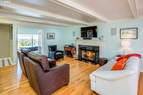 Whispering Pines, SEASIDE, OR 97138