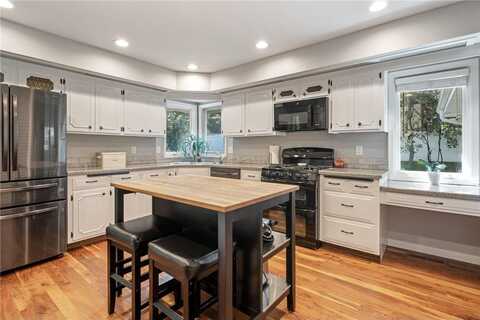 Cameron, SAINT PAUL, MN 55125