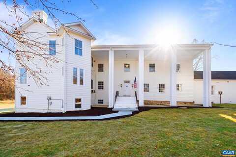 Oak, WAYNESBORO, VA 22980