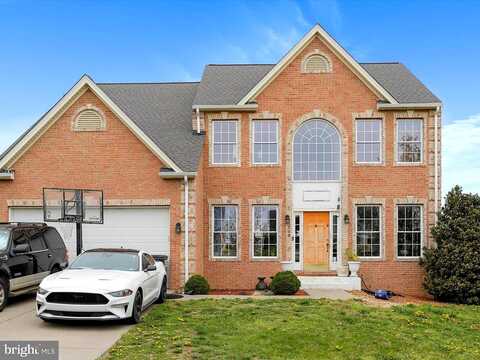 Plankwood, STEPHENS CITY, VA 22655