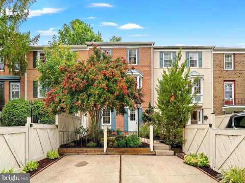 Squiredale, ALEXANDRIA, VA 22309