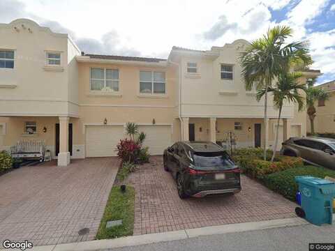 Via Sofia, BOYNTON BEACH, FL 33426