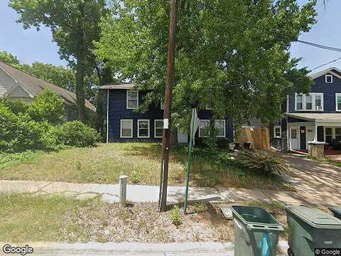 20Th, HUNTSVILLE, TX 77340
