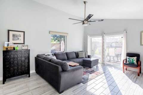 Waring, INDIO, CA 92201