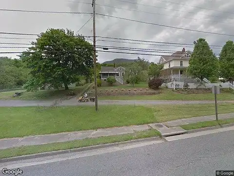Main, PEARISBURG, VA 24134