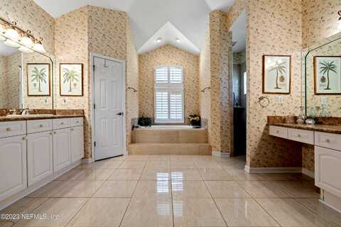 Sebastian, SAINT AUGUSTINE, FL 32095