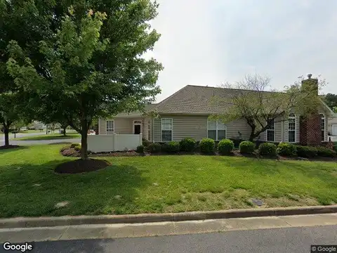 Tabb Smith, YORKTOWN, VA 23693