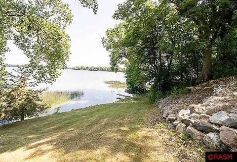 Sioux, MADISON LAKE, MN 56063