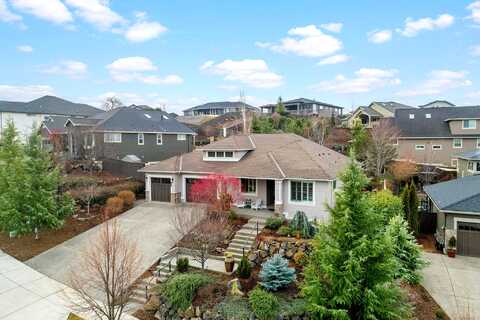 Camina, MEDFORD, OR 97504