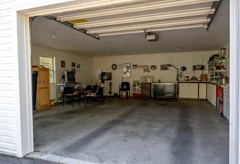 Poor Valley, SALTVILLE, VA 24370
