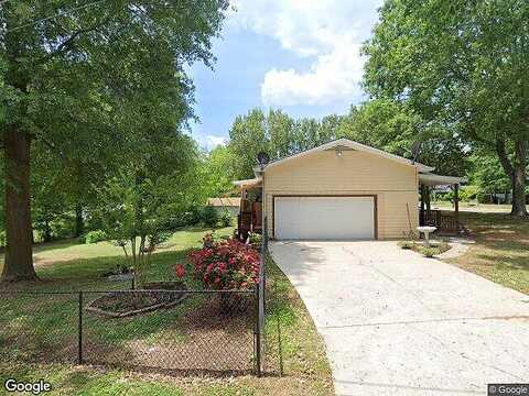 Millie, CORNELIA, GA 30531