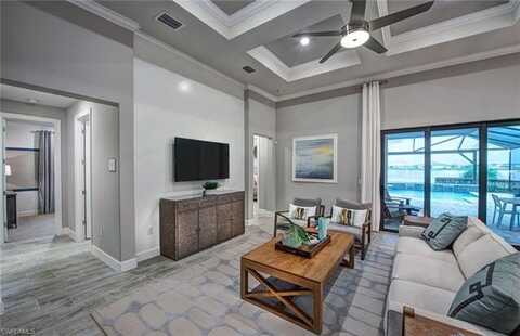 Kinzie, ESTERO, FL 33928