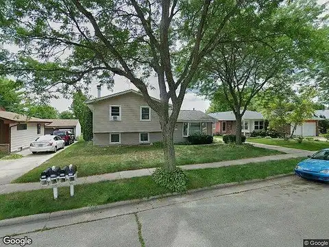 Erin, WAUKESHA, WI 53188