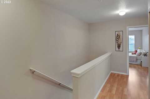 Station, BEAVERTON, OR 97006