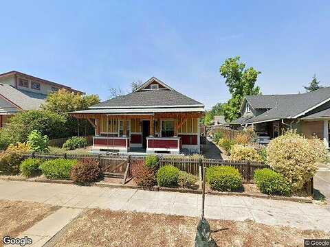10Th, MEDFORD, OR 97501
