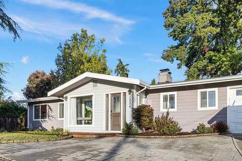 82Nd, MEDINA, WA 98039