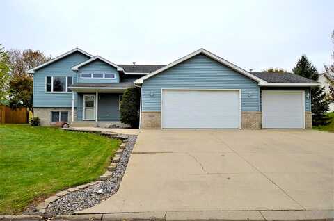 Fairway, HOWARD LAKE, MN 55349