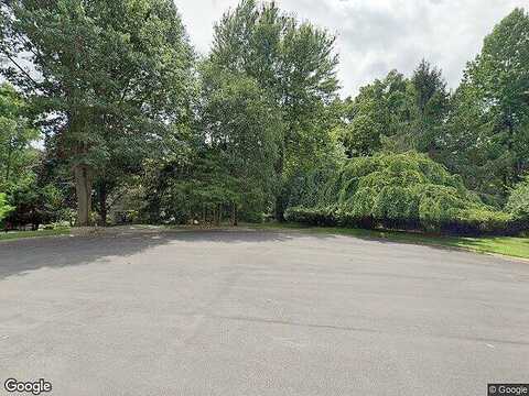 Meadow Croft, WEST CHESTER, PA 19382