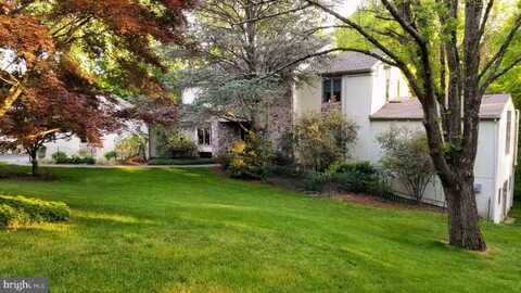 Meadow Croft, WEST CHESTER, PA 19382