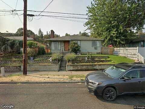 14Th, THE DALLES, OR 97058