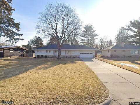 Twin Lake, MINNEAPOLIS, MN 55429