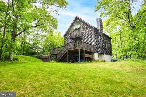 Betsy, STROUDSBURG, PA 18360