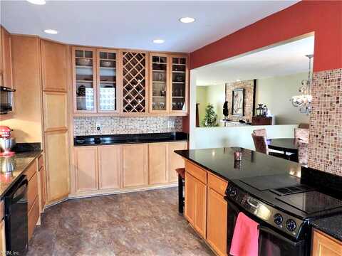 Pender, NORFOLK, VA 23517