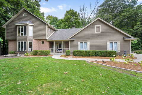 121St, MILWAUKEE, WI 53228