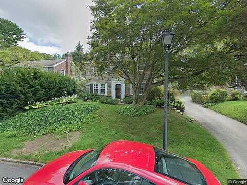 Crosshill, WYNNEWOOD, PA 19096