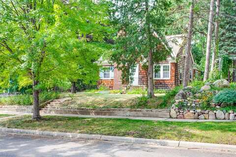 Commonwealth, SAINT PAUL, MN 55108