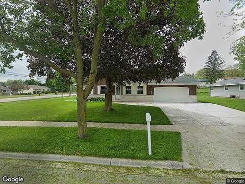 Woodridge, WEST BEND, WI 53095