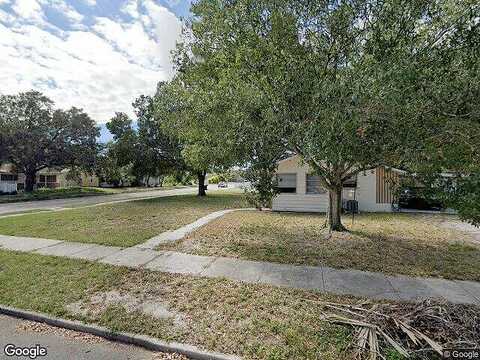 30Th, SAINT PETERSBURG, FL 33704