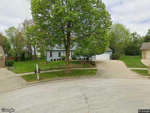 Woodview, WAUKESHA, WI 53189