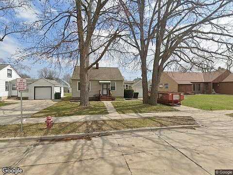 86Th, MILWAUKEE, WI 53214