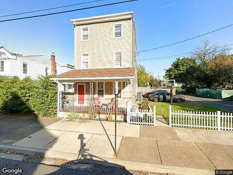 Linden, BRISTOL, PA 19007
