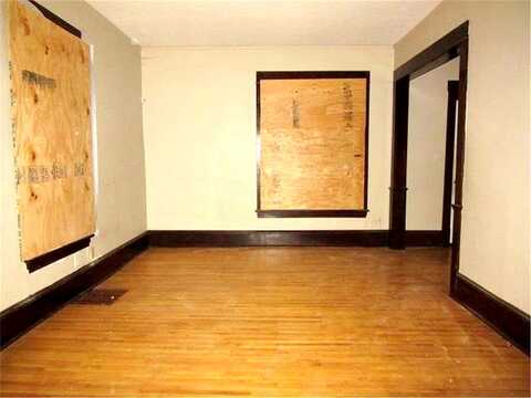 17Th, MINNEAPOLIS, MN 55407