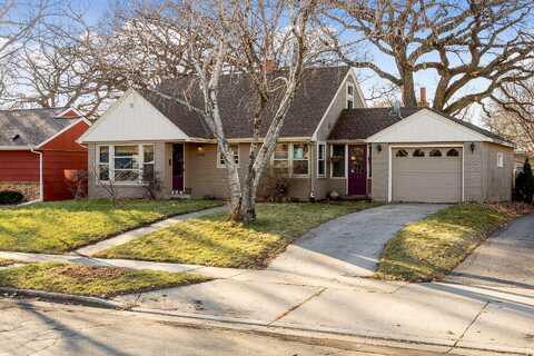 Prior, SAINT PAUL, MN 55116