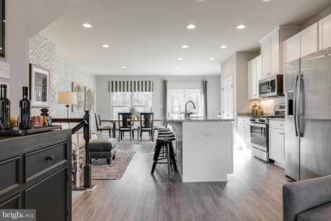 Compass, LANSDALE, PA 19446