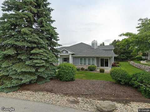 Waters Edge, NEW BERLIN, WI 53151