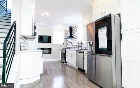 Maple, LANSDOWNE, PA 19050