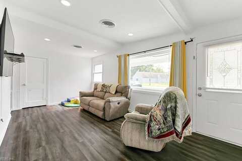 Amick, CHESAPEAKE, VA 23324