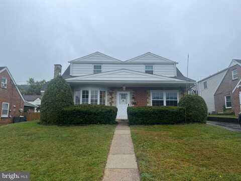 Fernwood, EMMAUS, PA 18049