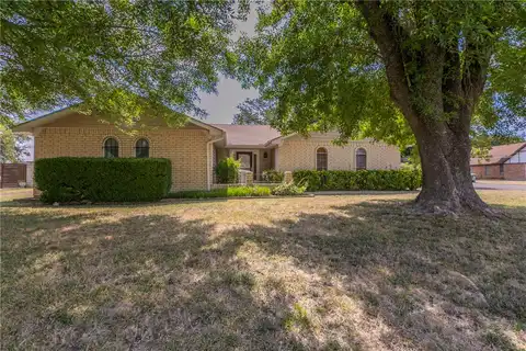 Pinewood, HEWITT, TX 76643