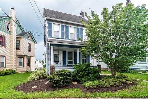 Walnut, NAZARETH, PA 18064