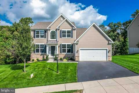 Pippen, DOWNINGTOWN, PA 19335