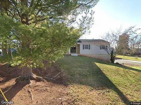 Lori, YORK, PA 17404
