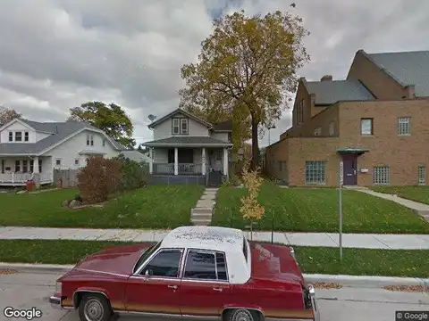 77Th, MILWAUKEE, WI 53214