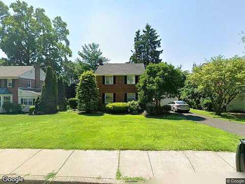 Castlewood, GLENSIDE, PA 19038