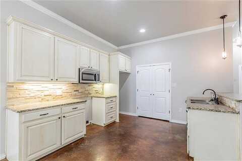 23Rd, WACO, TX 76708