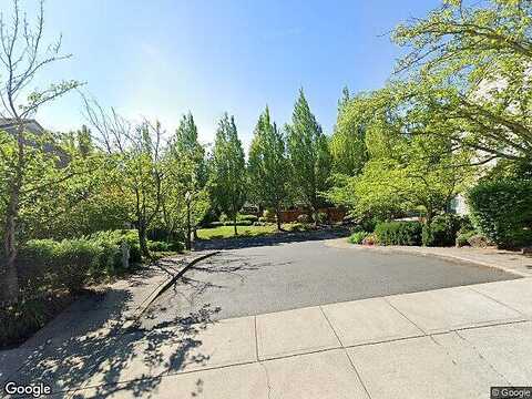 Wilshire, PORTLAND, OR 97229